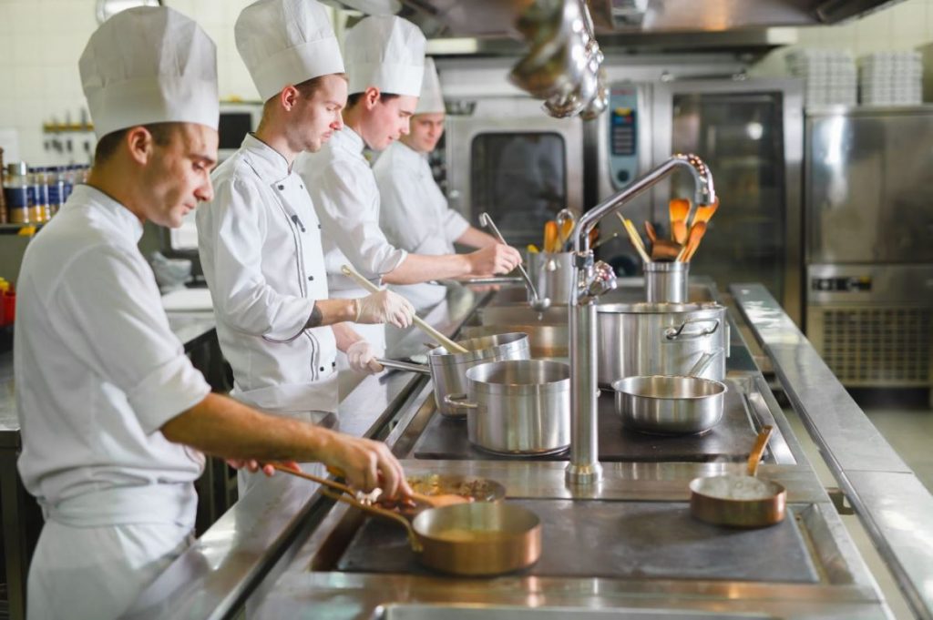 Pedoman Penggunaan Peralatan Dapur untuk Operasional