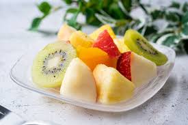 Cara Memotong Buah Dengan Rapi ala Chef Profesional